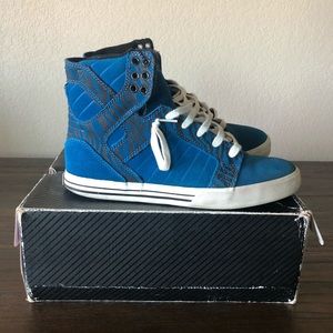 001 Skytop Supras